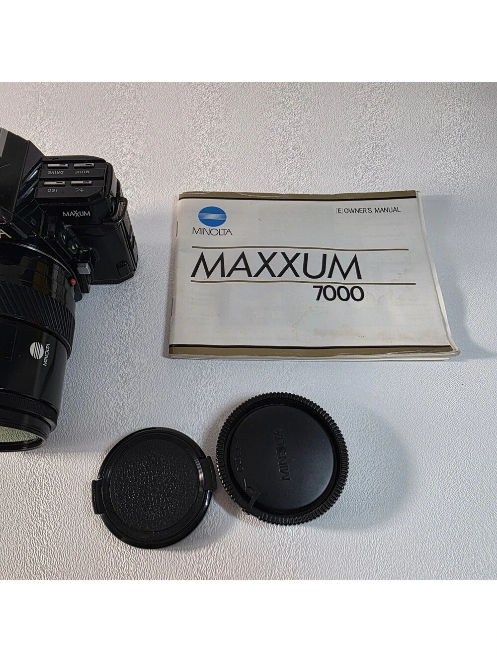 Minolta Maxxum 7000 AF Camera w/28-85mm Lens & Manual